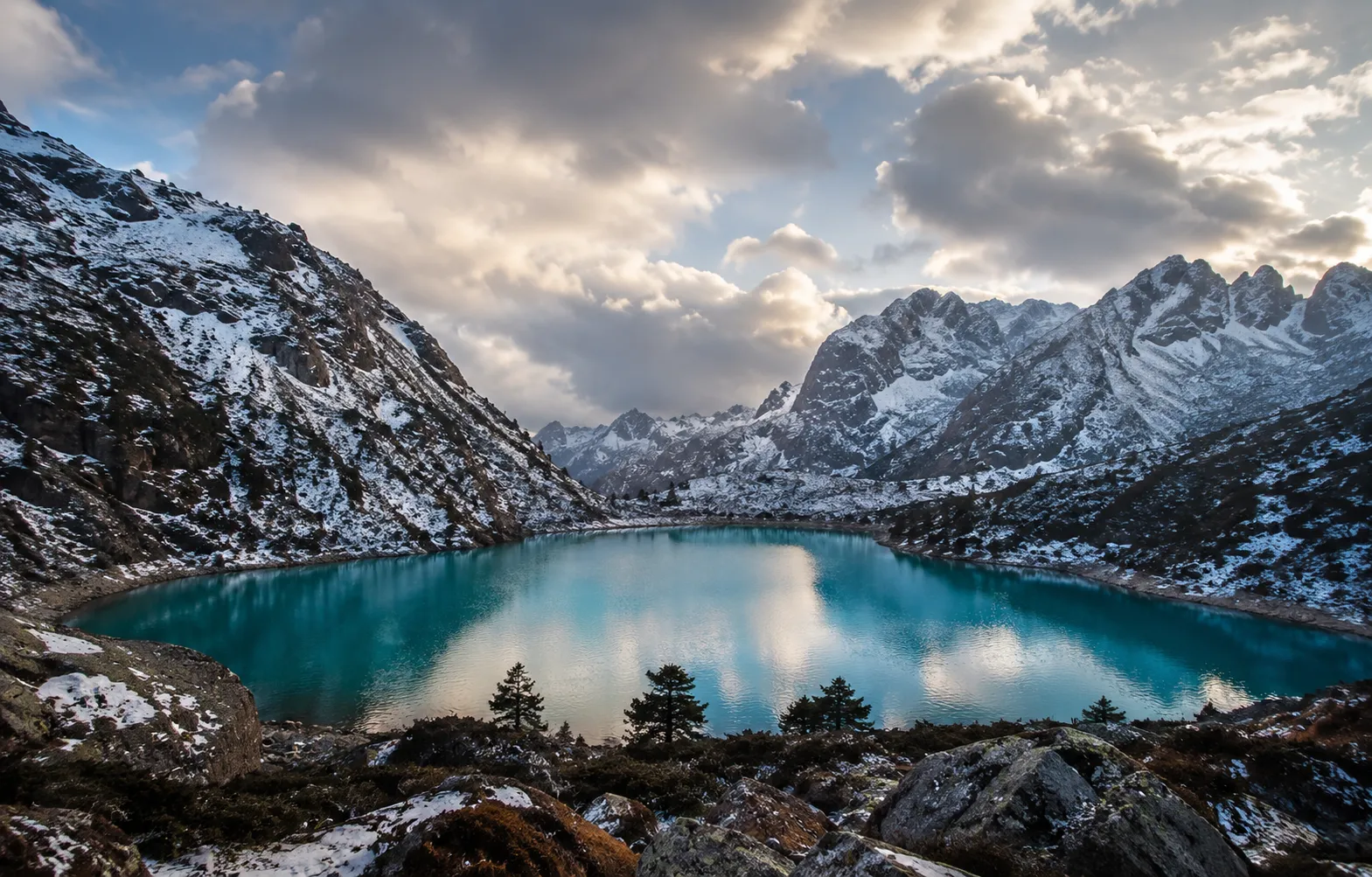 Sela Pass
